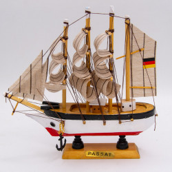Modellschiff Passat Viermastbark Schiffsmodell aus Holz - 16 cm
