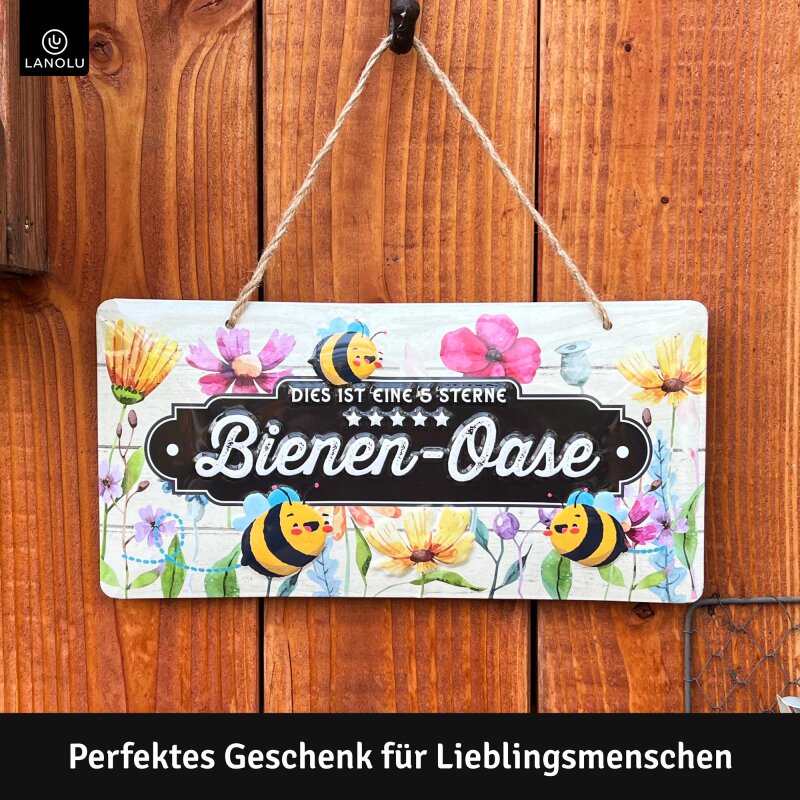Hängeschildschild 5 Sterne Bienen-Oase – Lustiger Spruch mit 3D Motivprägung - 16x32 cm