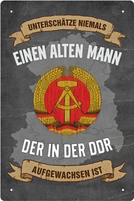 Blechschild unterschätze niemals einen alten Mann - 20x30 cm