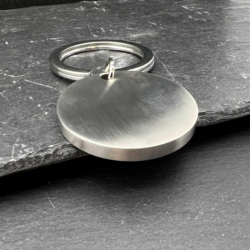 Schlüsselanhänger „Bester Papa der Welt“ – Geschenk für Väter – Hochwertiger Metallanhänger