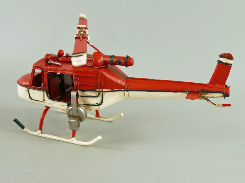 Hubschrauber Blechmodell rot - 23 cm