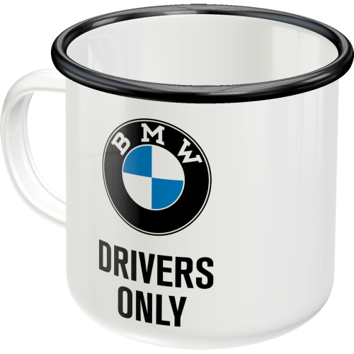 BMW Emaille‑Becher von Nostalgic‑Art mit Drivers Only Motiv im klassischen Retro‑Look.