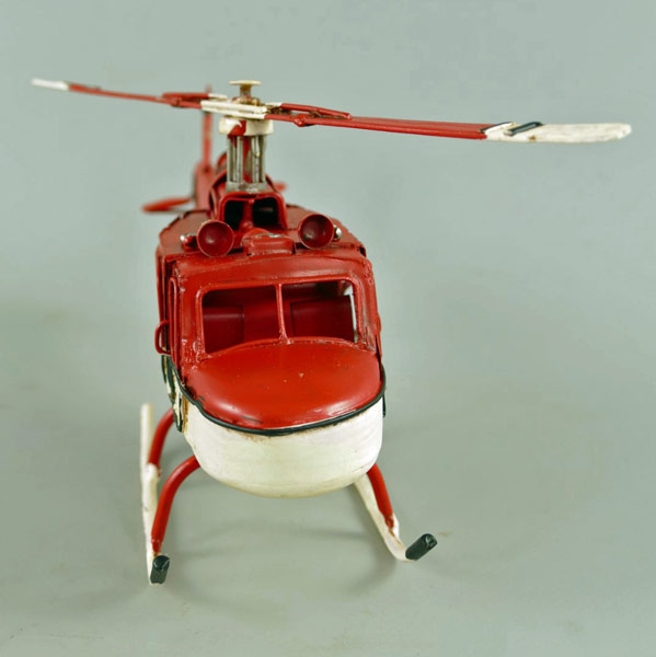 Hubschrauber Blechmodell rot - 23 cm